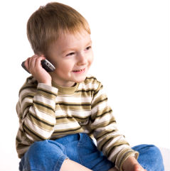 Telefoanele mobile pot provoca alergii