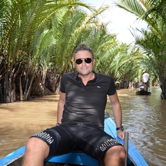 Catalin Botezatu a trait 10 zile in jungla vietnameza