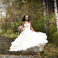 Te invitam la vizionarea colectiei Rhea Costa Bridalissima