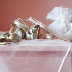 38 Accesorii si pantofi pentru mirese in 2012