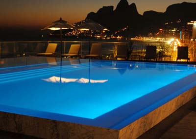 Cele mai seducatoare piscine din lume - Hotel Fasano - Slide 1 din 8