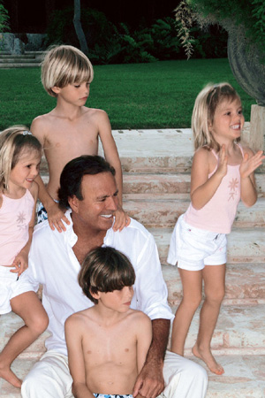 Julio Iglesias, ultimul romantic