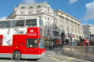 Oxford Street � lasa-te surprins