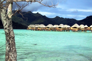 Bora Bora - misterele unei insule celebre - Bora Bora - misterele unei insule celebre - Slide 1 din 9