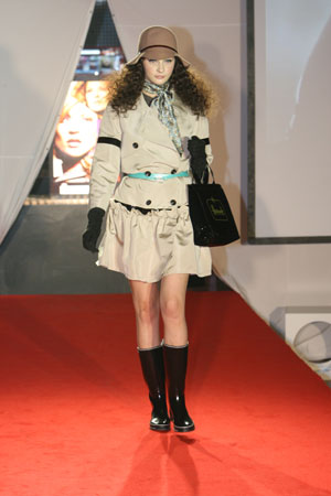 Foto: London look in viziunea Mirelei Diaconu
