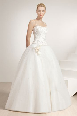 Rochie de mireasa Avangarde Brides.