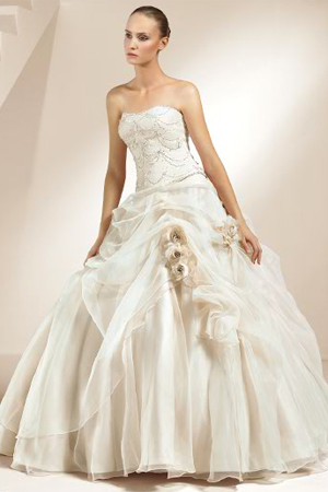 Rochie de mireasa Avangarde Brides.