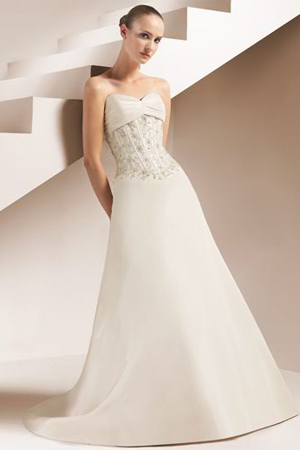 Rochie de mireasa Avangarde Brides.