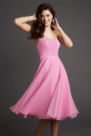 Rochie pentru domnisoarele de onoare Avangarde Brides, colectia Mori