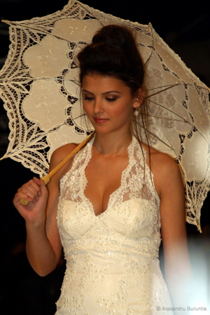 Rochie de mireasa stil medieval