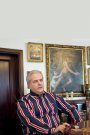 Adrian Nastase:

Eram in liceu si aveam doua zone de interes: in
