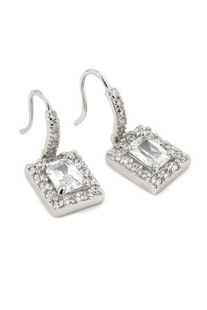 Cercei pentru mirese disponibili in magazinele Be Special.