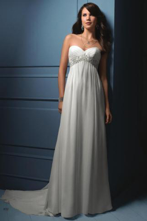 Rochie de mireasa stil clopotel