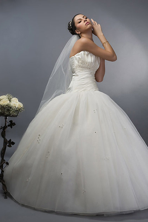 Rochie de mireasa Calin Events.&nbsp;