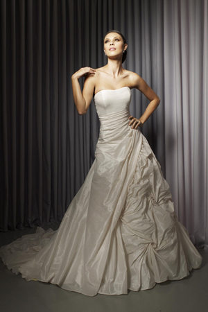 Rochie de mireasa Avangarde Brides.&nbsp;