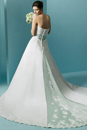 Rochie de mireasa Decosta Design.&nbsp;