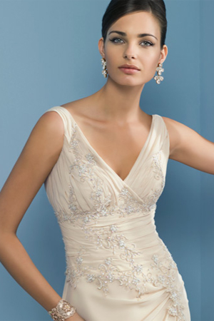 Rochie de mireasa disponibila in magazinele Avangarde Brides, colectia