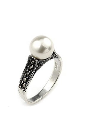 Inel de logodna disponibil in magazinele Be Special.
&nbsp;