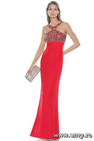 Rochie de ocazie disponibila in magazinele Bien Savvy.&nbsp;