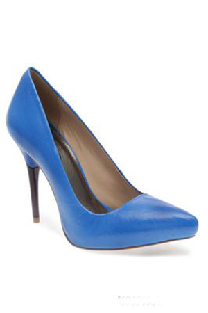 Pantofi de ocazie disponibili in magazinele Aldo.