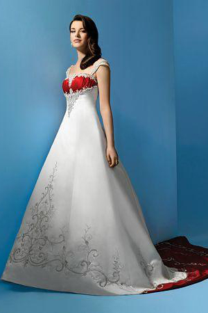 Rochie de mireasa disponibila in magazinele Decosta Design.