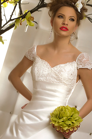 Rochie de mireasa disponibila in magazinele Biensavvy. &nbsp;