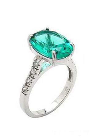 Inel de logodna disponibil in magazinele &nbsp;Be Special.