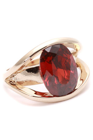 Inel de logodna disponibil in magazinele &nbsp;Meli Melo.