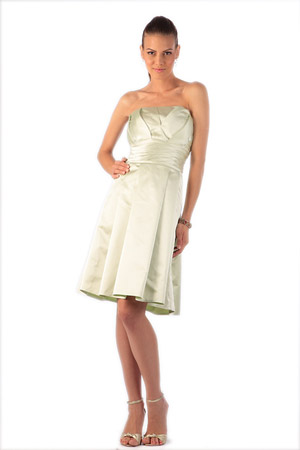 Rochie de ocazie disponibila in magazinele Calin Events.&nbsp;