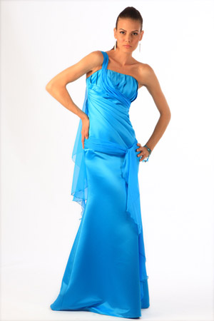 Rochie de ocazie disponibila in magazinele Calin Events.&nbsp;