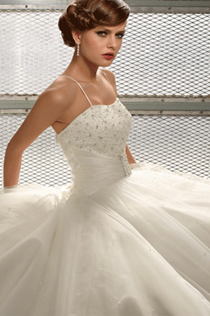 Rochie de mireasa disponibila in magazinele Avangarde Brides, Colectia