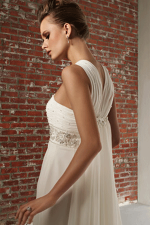 Rochie de mireasa disponibila in magazinele Avangarde Brides, Colectia