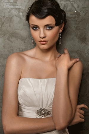 Rochie de mireasa disponibila in magazinele Avangarde Brides, Colectia