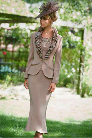 Rochie de ocazie disponibila in magazinele Avangarde Brides, Colectia