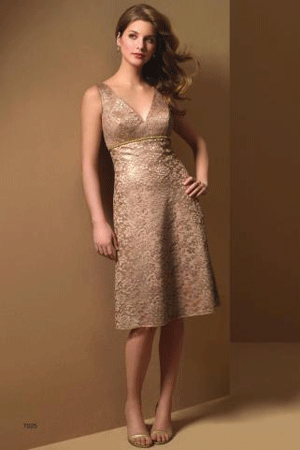 Rochie de ocazie disponibila in magazinele Decosta Design.