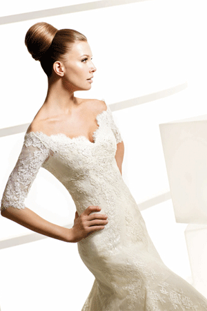 Rochie de mireasa disponibila in magazinele Bien Savvy., colectia