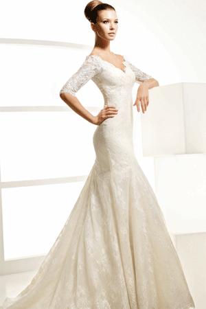 Rochie de mireasa disponibila in magazinele Bien Savvy., colectia