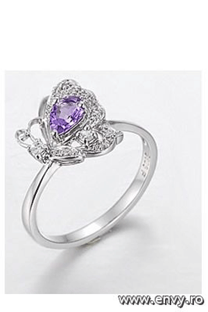 Inel de logodna disponibil in magazinele Be Precious.