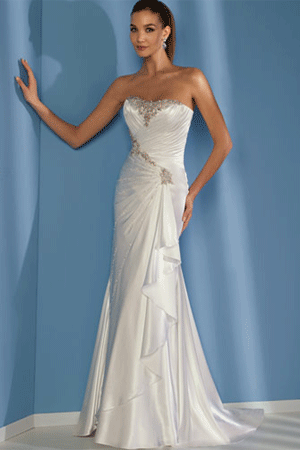 Rochie de mireasa disponibila in magazinele Avangarde Brides, colectia