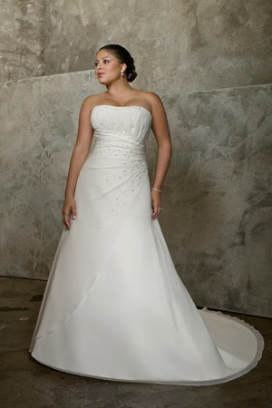 Rochie de mireasa disponibila in magazinele Avangarde Brides, Colectia