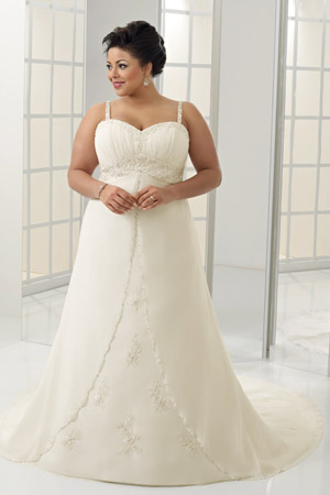 Rochie de mireasa disponibila in magazinele Avangarde Brides, Colectia