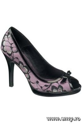Pantofi de ocazie mov cu model floral brodat negru
