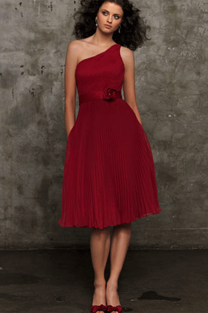 Rochie de ocazie disponibila in Magazinele Avangarde Brides.
