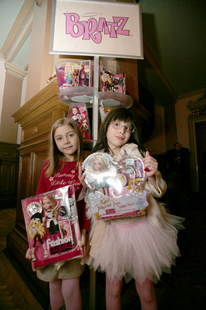 Bratz si-au castigat fani de la Londra pana la Tokyo. Succesul lor