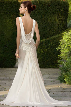 Rochie de mireasa diponibila in Magazinele Avangarde Brides, colectia