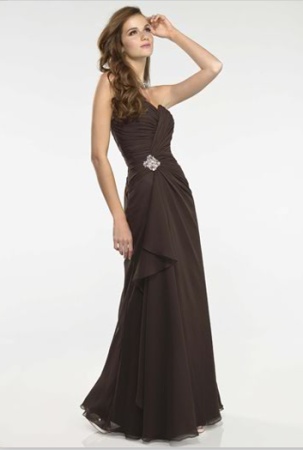 Rochie de seara disponibila in magazinele Avangarde Brides, Colectia