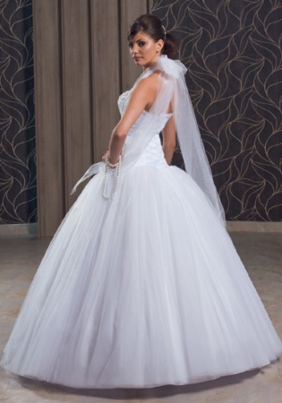 Rochie de mireasa disponibila in magazinele MayaFashion.&nbsp;