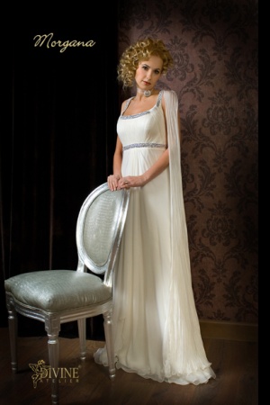 Rochie de mireasa disponibila in Magazinele Divine.