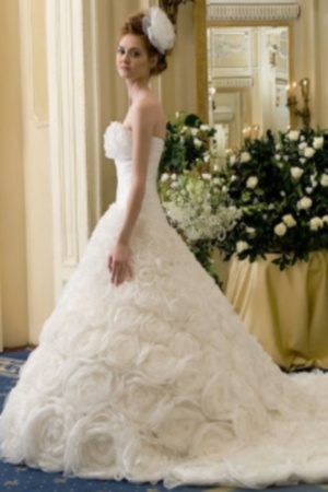 Rochie de mireasa disponibila in Magazinele Calin Events.