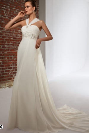 Rochie de mireasa disponibila in Magazinele Avangarde Brides.